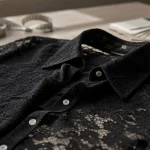 Chemise noir dentelle : transparence et coupe