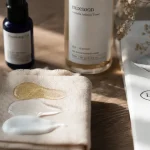 Routine coréenne : double nettoyage et ordre layering